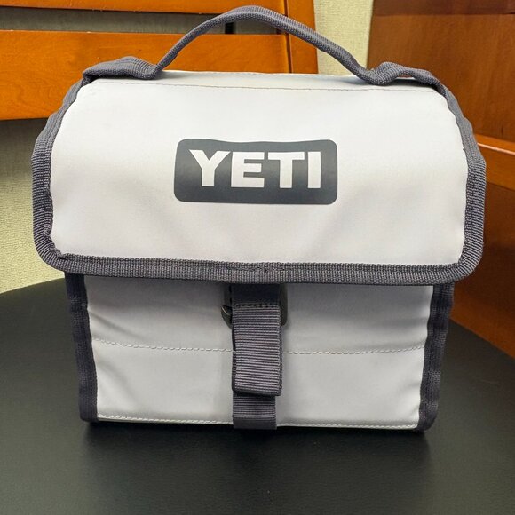 Yeti Day Trip Lunch Bag - Picture 2 of 6